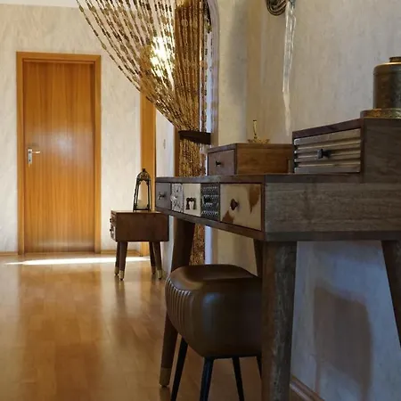 Großzügige Wohnung mit Terrasse und Gartenzugang. Bindlach Exterior foto